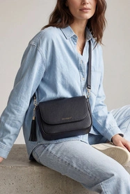 Vivisence OUTLET T0025 Torebka na ramię, black