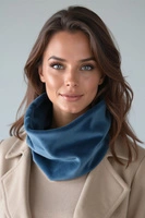 ciemny turkus
