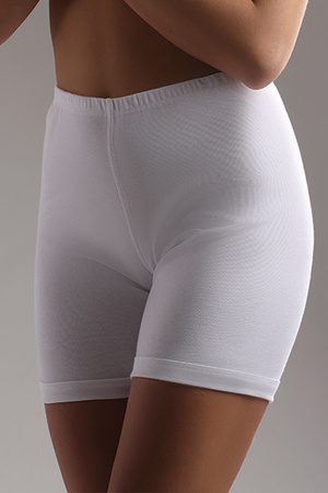 Italian Fashion Telma Majtki bermudy, bia�y