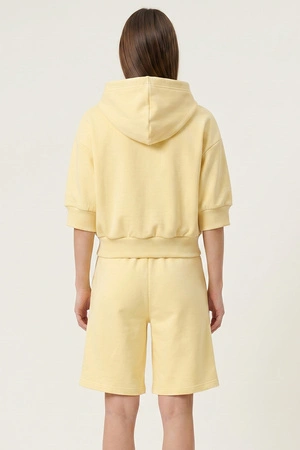 Vivisence 9210kmpl Komplet szorty + bluza, bananowy