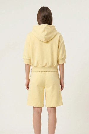 Vivisence 9210kmpl Komplet szorty + bluza, bananowy